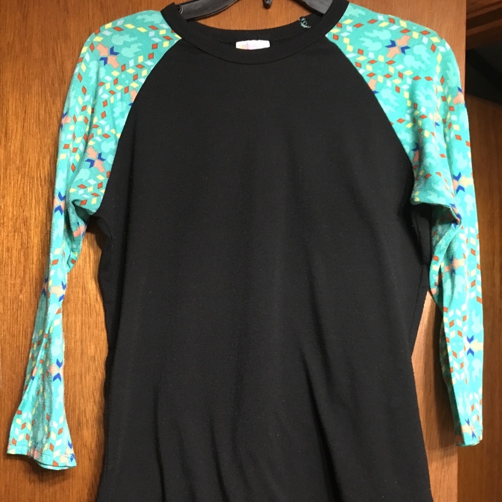 LulaRoe 3/4 length sleeve shirt